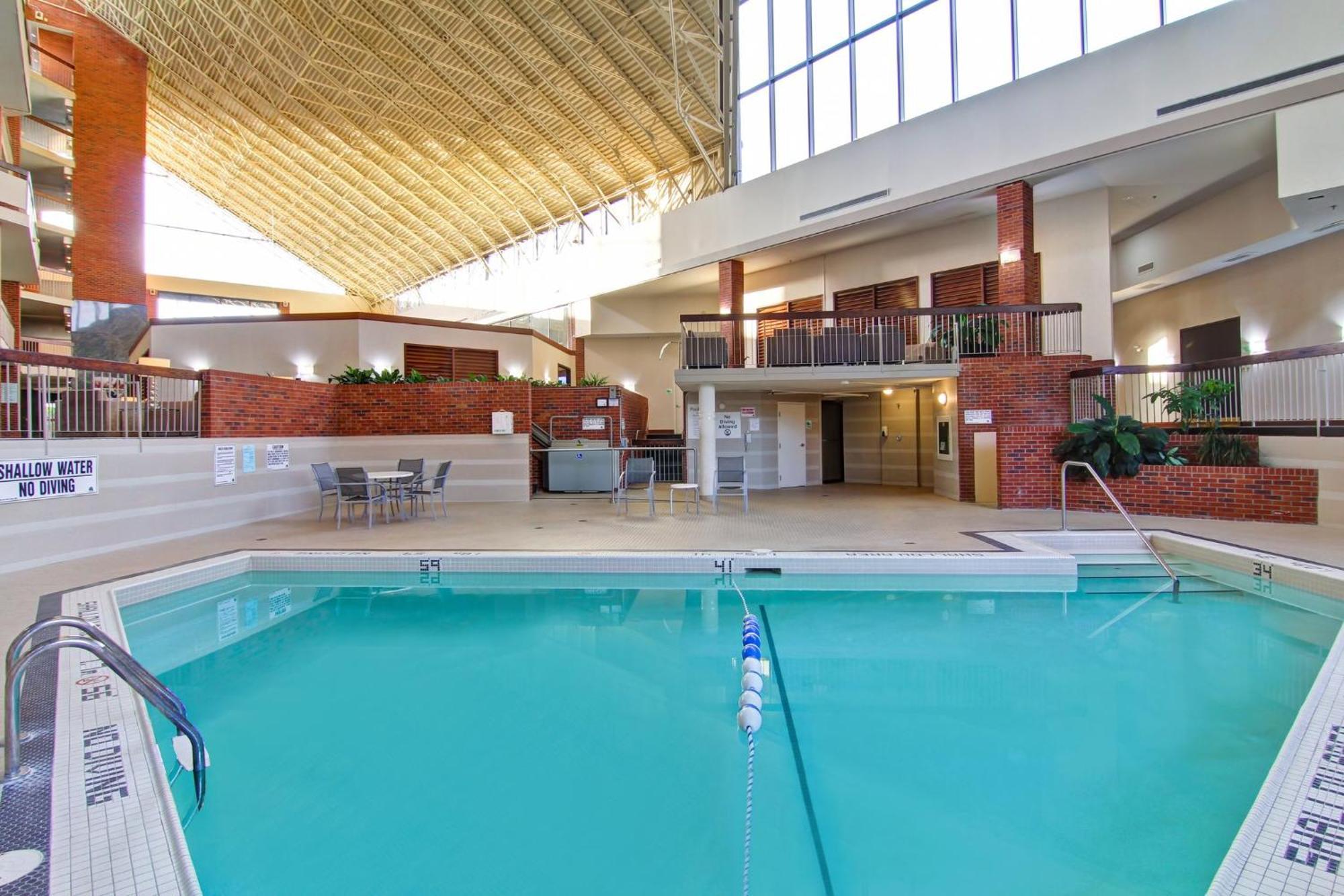 Holiday Inn Oakville Centre By Ihg Exteriér fotografie